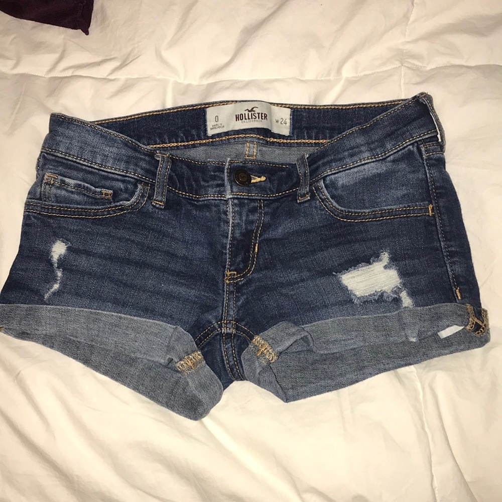 Ripped hollister jean shorts